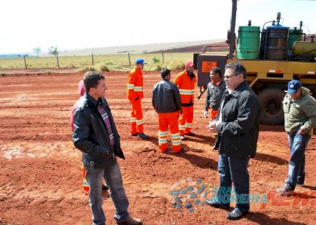 Eugenio Freire visita Rodovia MS 165 e acompanha retomada das obras