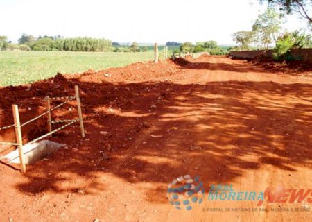 Prefeitura de Aral Moreira executa com recursos próprios serviços de drenagem urbana
