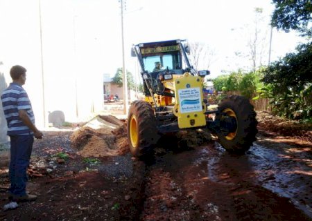 Prefeitura inicia força-tarefa para recuperar ruas e estradas vicinais
