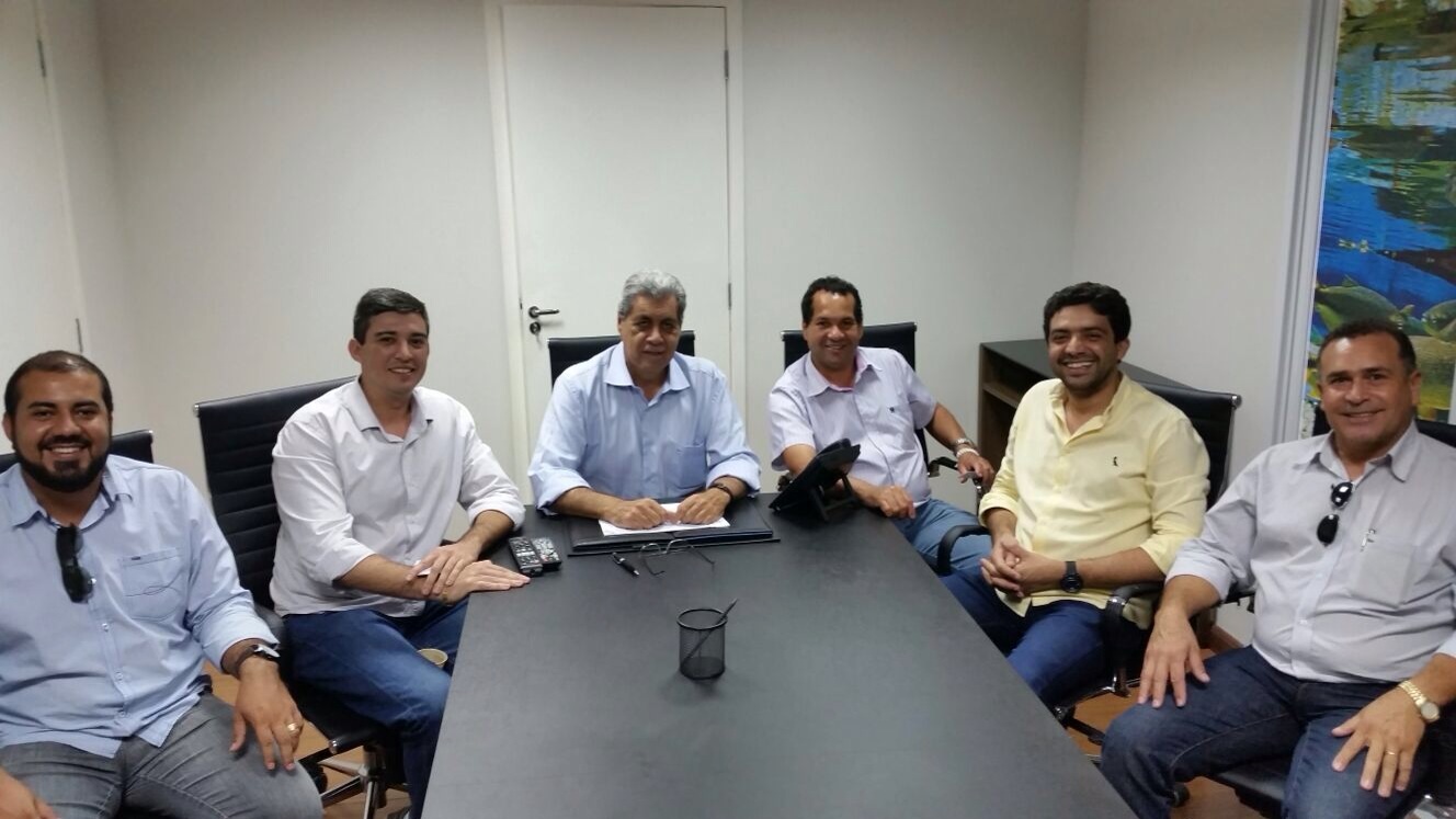 Principal liderança do PMDB á nível estadual o ex-governador André Puccinelli também garantiu apoio ao grupo.