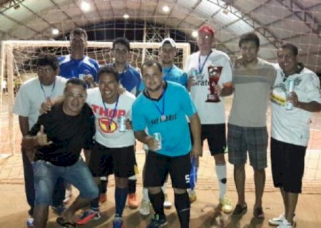 Campeonato de futsal marca encerramento das atividades de escolinha de esportes