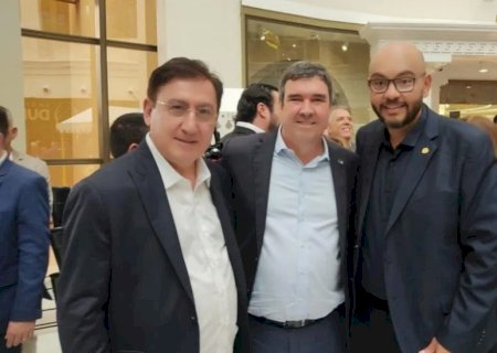 Autoridades brasileiras e paraguaias prestigiam inauguração do Shopping Dubai